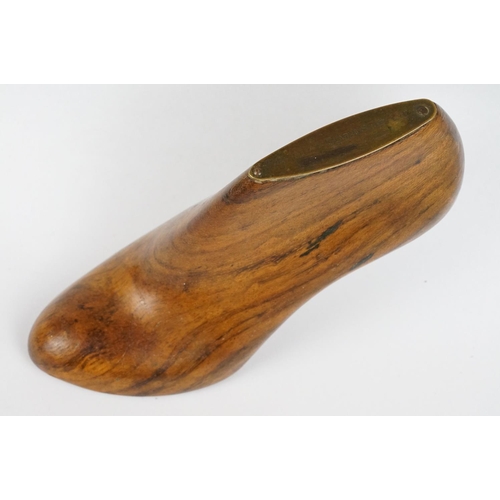 226 - Miniature Oak Shoe presented by Clarkes Shoes