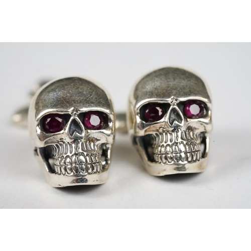 263 - Pair of Silver Scull Headed Cufflinks