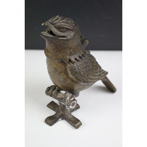 138 - Bronze novelty desk inkwell in the form of a bird, approx 16cm tall