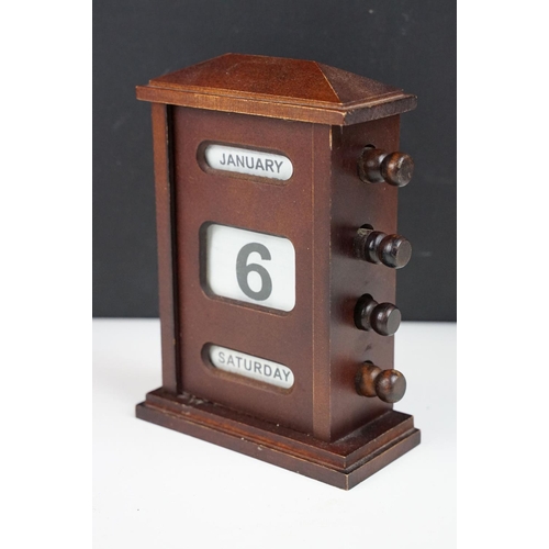 139 - Edwardian style Wooden Cased Perpetual Desk Calendar, 18cm high