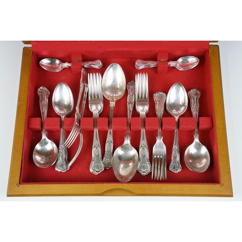 203 - Sheffield silver plate Kings pattern six setting canteen of cutlery, wooden cased; plus a Canadian l... 