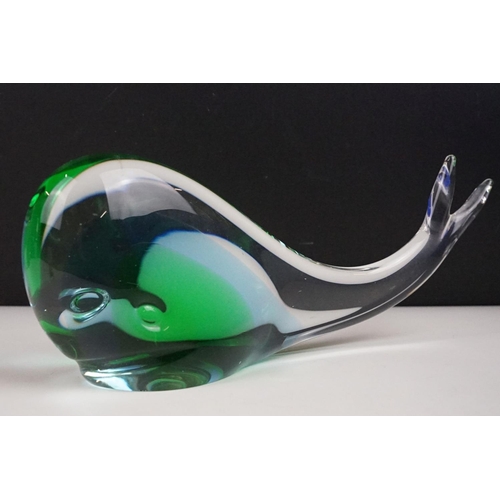 55 - 20th century glassware, 6 pieces, to include a Ronneby of Sweden whale (signed & date 1978), Murano ... 