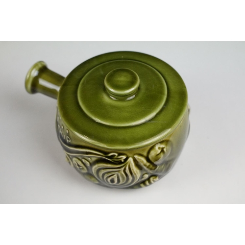 97 - Collection of Sylvac ceramics to include lidded soup bowl (4905), tea caddy, owl piggy bank, terrier... 