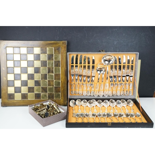 337 - A cast metal chess set in the form of Roman centurions complete with board together a canteen of cut... 