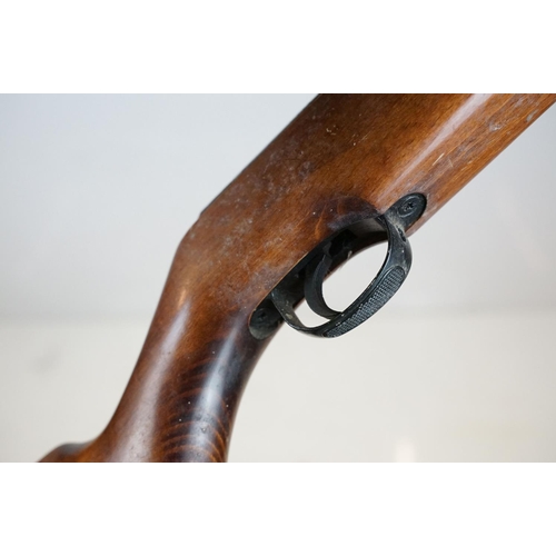 340 - A Webley & Scott Vulcan air rifle, .22 calibre.