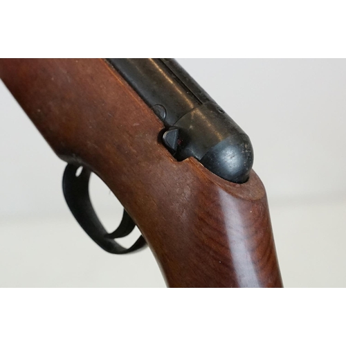 340 - A Webley & Scott Vulcan air rifle, .22 calibre.