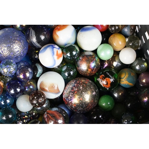 352 - A large collection of mixed marbles to include various colours and sizes.