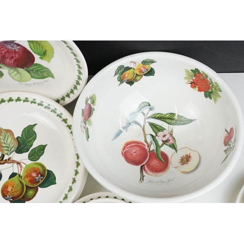 123 - Portmeirion 'Pomona' pattern ceramics to include 7 dinner plates, mixing bowl, 2 storage jars, jug, ... 