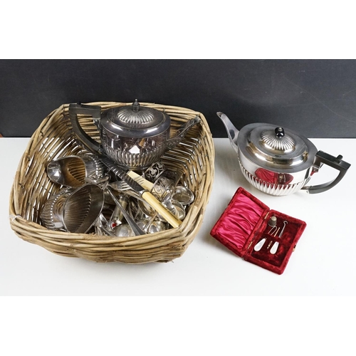 426 - Mixed silver plate to include a matched four-piece tea set of gadrooned design, napkin rings, flatwa... 