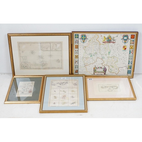 539 - Group of five maps to include 'Carte des Isles de la Societe' from Cook 1er Voyage, 25 x 36cm; Les I... 