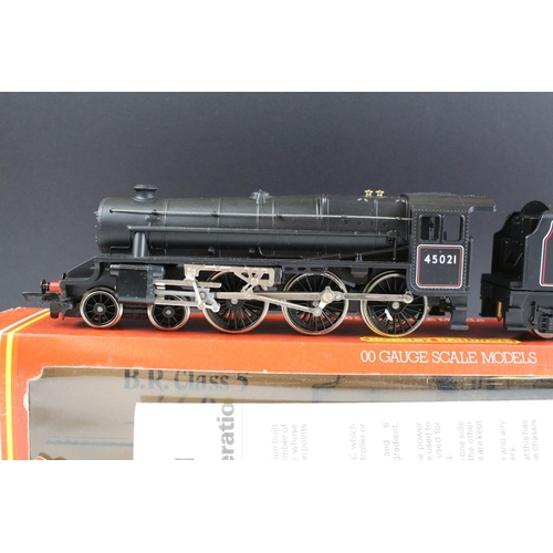 10 - Six boxed Hornby OO gauge locomotives to include R683 SR 4-4-0 Schools Class V Repton, R355 MR 4-4-0... 