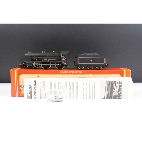 10 - Six boxed Hornby OO gauge locomotives to include R683 SR 4-4-0 Schools Class V Repton, R355 MR 4-4-0... 