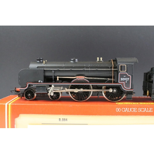 10 - Six boxed Hornby OO gauge locomotives to include R683 SR 4-4-0 Schools Class V Repton, R355 MR 4-4-0... 