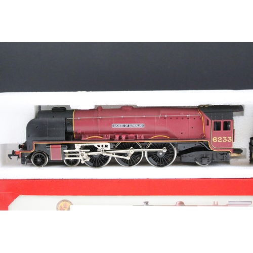 11 - Five boxed Hornby OO gauge locomotives to include R352 BR Class 52 Western Diesel, R751 BR Co Co Die... 