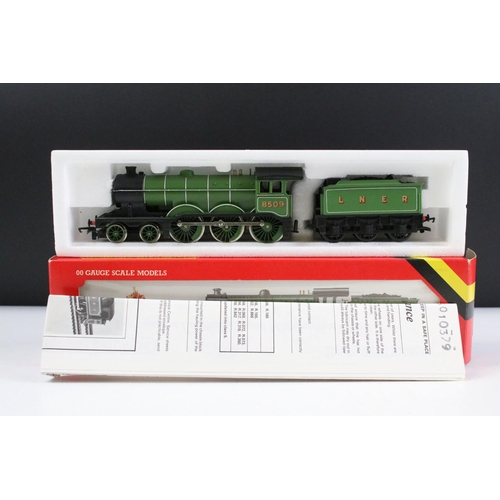 12 - Five boxed Hornby OO gauge locomotives to include R080 BR Class 29 Diesel, R866 LNER B12 locomotive,... 