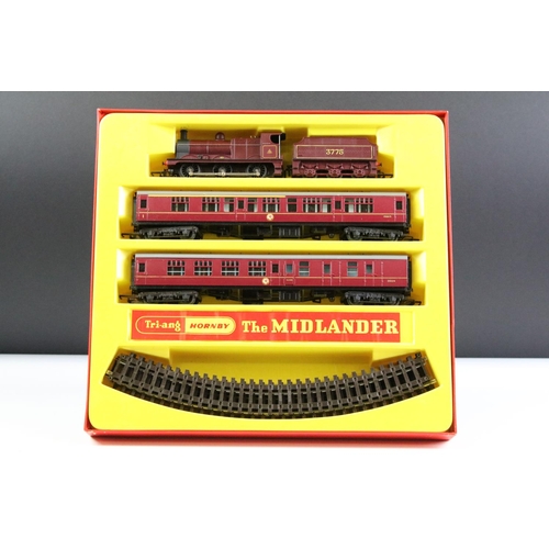 5 - Two boxed Triang Hornby OO gauge train sets to include RS52 The Blue Pullman and RS8 The Midlander, ... 