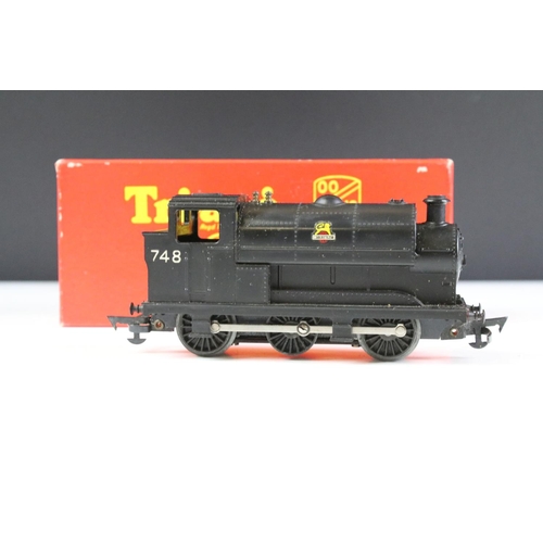 27 - Seven boxed Triang / Hornby OO gauge locomotives to include 2 x R251 0-4-0 Class 3F Tender Loco blac... 