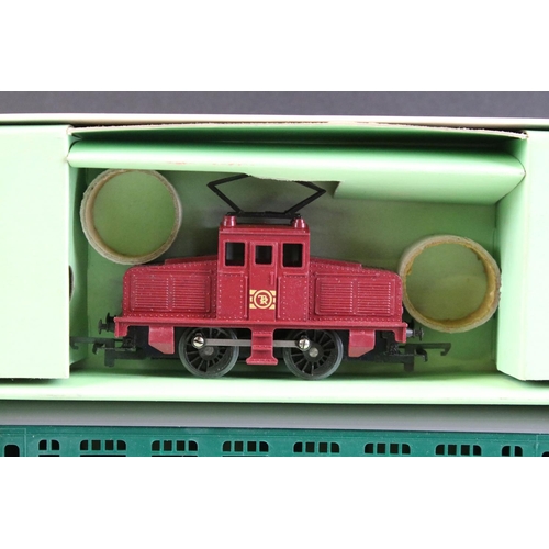 47 - Boxed Triang OO gauge RPC Train Set, complete with locomotive, 2 x coaches and track