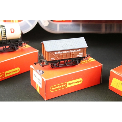 59 - Around 120 boxed Triang / Hornby OO gauge items of rolling stock to include R111 Hopper Car, R242 Tr... 