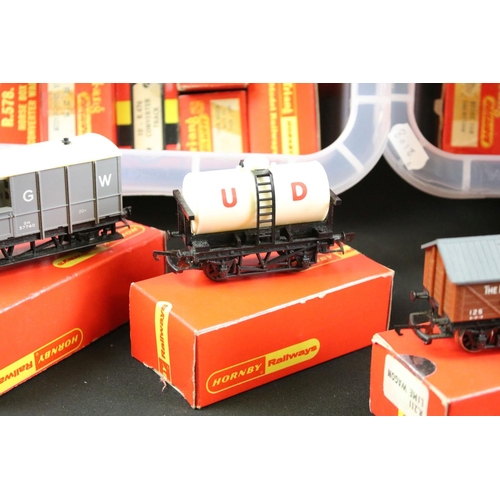 59 - Around 120 boxed Triang / Hornby OO gauge items of rolling stock to include R111 Hopper Car, R242 Tr... 