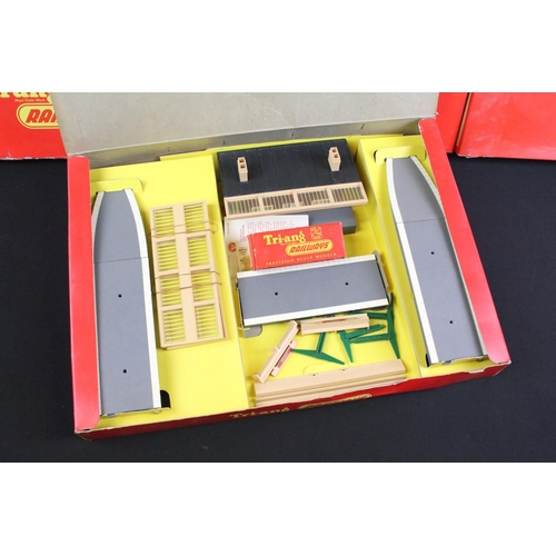 68 - Four boxed Triang OO gauge accessories to include R45 Turntable Set, R161 Operating Hopper Set, R408... 