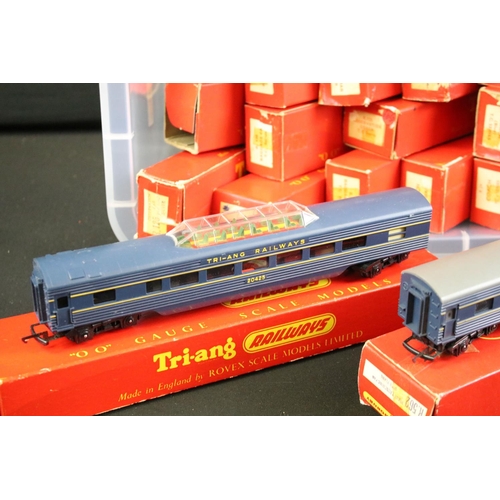 72 - 30 Boxed Triang OO gauge items of rolling stock, various cars and coaches, some box wear