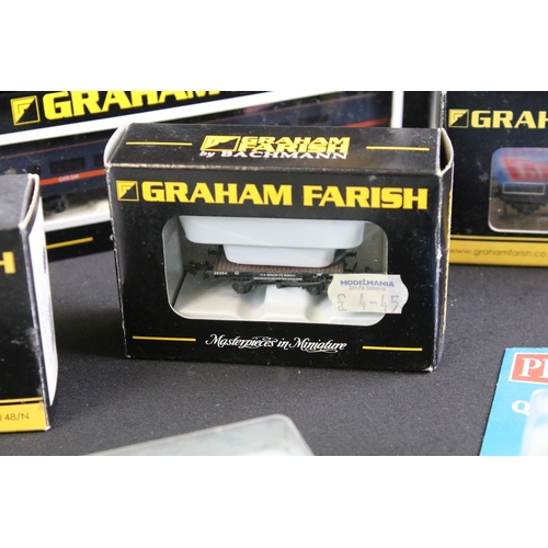 76 - 38 Boxed / cased N gauge items of rolling stock to include Graham Farish, Dapol, Bachmann and Peco f... 