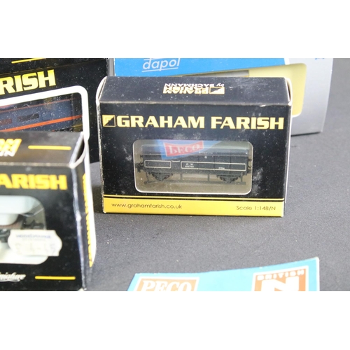 76 - 38 Boxed / cased N gauge items of rolling stock to include Graham Farish, Dapol, Bachmann and Peco f... 