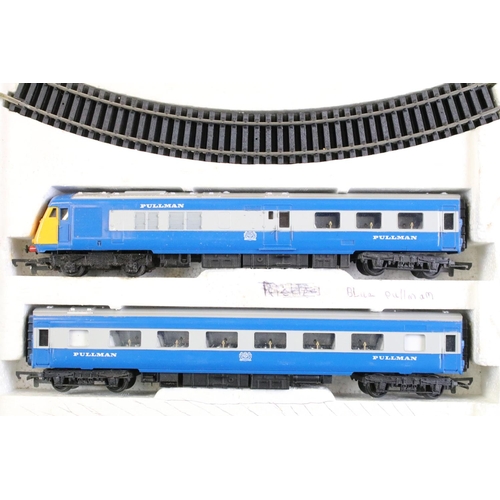 77 - Two boxed Hornby OO gauge train sets to include R538 Blue Pullman Set and another in cardboard and w... 