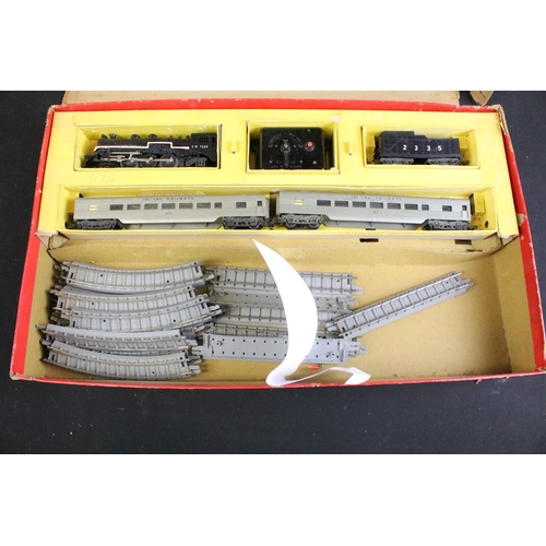 83 - Nine boxed Triang OO gauge train sets to include RGX, RS30, RJX, R3B, R3X etc, contents completeness... 