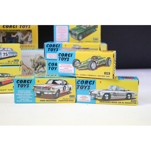 111 - 17 Boxed Corgi Model Club diecast models with certificates to include 261 James Bond Aston Martin, 2... 