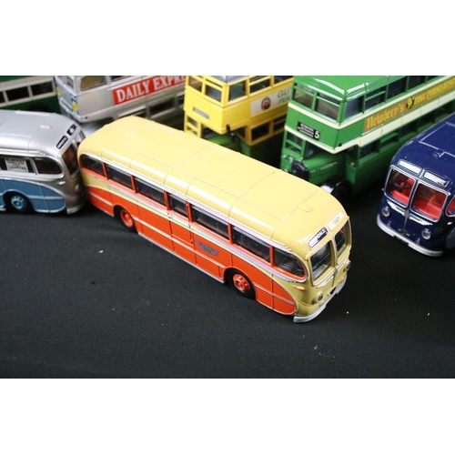 117 - Collection of 42 Corgi diecast model buses / coaches, diecast appears vg. (2)