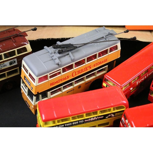 125 - Around 60 diecast models buses to include Corgi, Matchbox Super Kings and Dinky examples, diecast ge... 