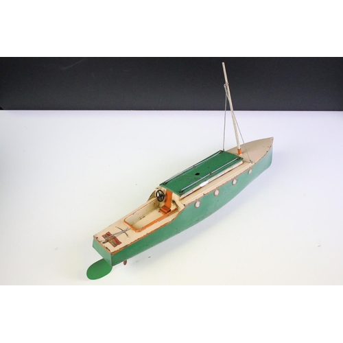 254 - Two pre-war Hornby speedboats to include Viking in green & cream and Swift in red & white plus a Gam... 