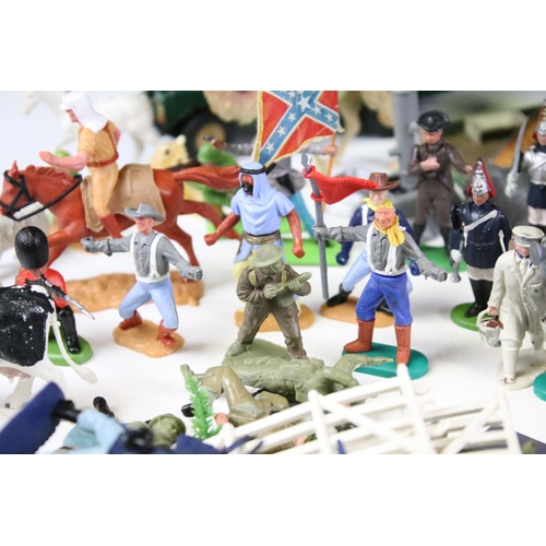 257 - Collection of around 140 plastic figures & accessories to include Timpo Toys, Britains & unbranded e... 