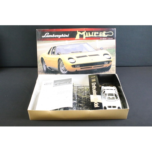 312 - Three boxed plastic model kits to include 2 x Fujimi Supercar Series 1/16 scale (10155 Lamborghini C... 