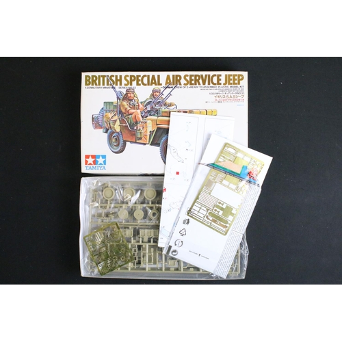 315 - Collection of 17 x boxed plastic military model kits and figure sets to include 6 x Tamiya (32407, 3... 