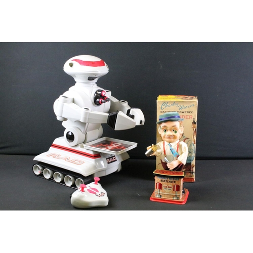 326 - Boxed Rosko Toys battery operated Charley Weaver Bartender 0650 tin plate model plus a RAD robot (2)