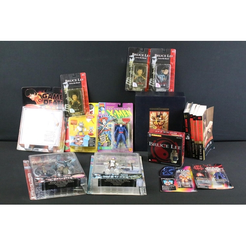 329 - 11 Carded TV / Comic related figures to include 2 x D Boy Warlands (Power Up Shrogran & Royal Armor ... 