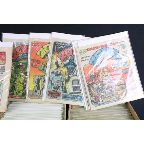 335 - Comics - Bagged and board 2000AD Comics run of issue 1 to 78 with 2000AD issues 81 to 850 varying co... 