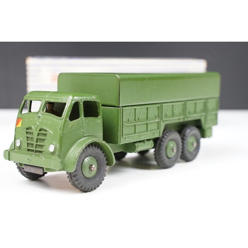 191 - Seven boxed Dinky military diecast models to include 2 x 660 Tank Transporter, 622 10 Ton Army Truck... 