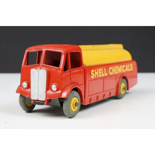 204 - Boxed Dinky 991 AEC Tanker Shell diecast model, diecast and decals vg with paint chips, vg box