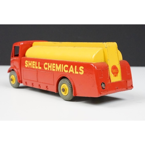 204 - Boxed Dinky 991 AEC Tanker Shell diecast model, diecast and decals vg with paint chips, vg box