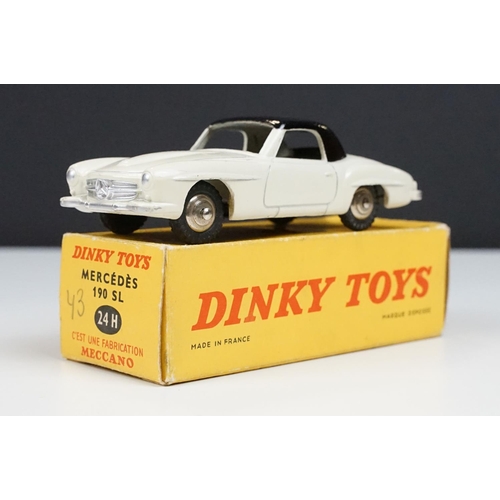 226 - Two boxed French Dinky diecast models to include 549 Coupe Borgward Isabella in turquoise, and 24H M... 