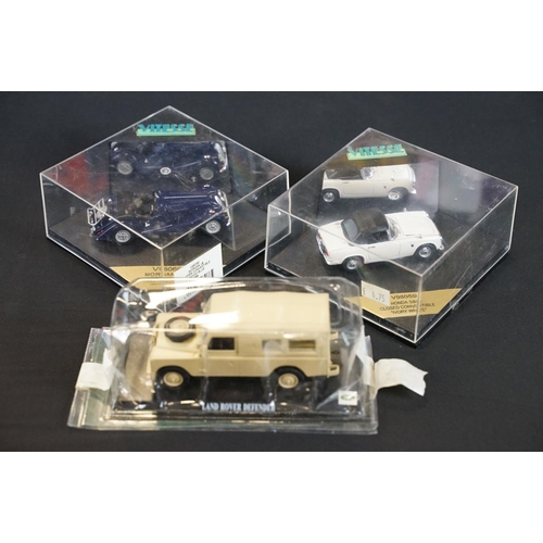 137 - 18 Boxed / cased diecast models to include Onyx, Corgi. Lledo Vauxhall, Vitesse, Cararama etc, mainl... 