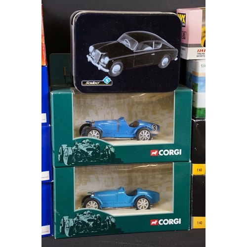 137 - 18 Boxed / cased diecast models to include Onyx, Corgi. Lledo Vauxhall, Vitesse, Cararama etc, mainl... 