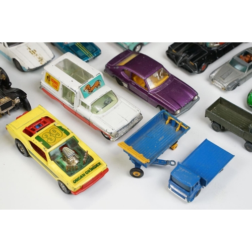 176 - 31 play worn diecast models, mostly mid 20th C, to include Dinky, Corgi, Matchbox & Triang Spot-On, ... 