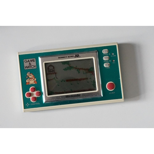 390 - Retro Gaming - Four handheld games consoles to include 2 x Nintendo Game & Watch (Squish Multi Scree... 