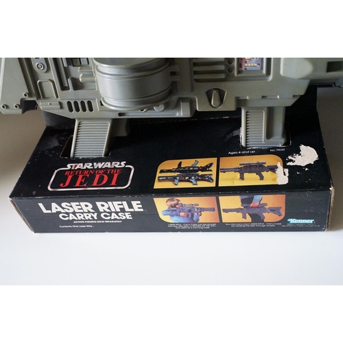 400 - Star Wars - Original Kenner Return Of The Jedi Laser Rifle Carry Case with original box and packagin... 