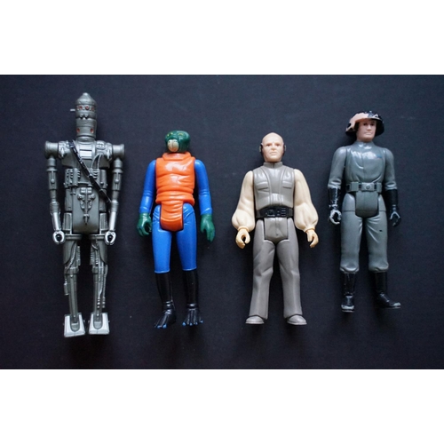 403 - Star Wars - 40 Original US Star Wars figures to include R2-D2, Chewbacca, R5-D4, Ben Obi Wan Kenobi,... 